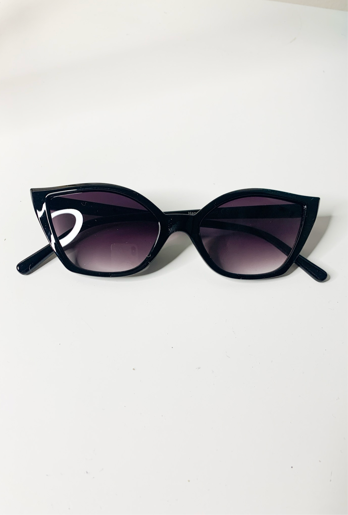 Retro Cats Eye Sunglasses in Black