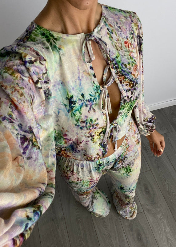 Conjunto de pantalón ancho y top con lazo en la parte delantera con estampado floral