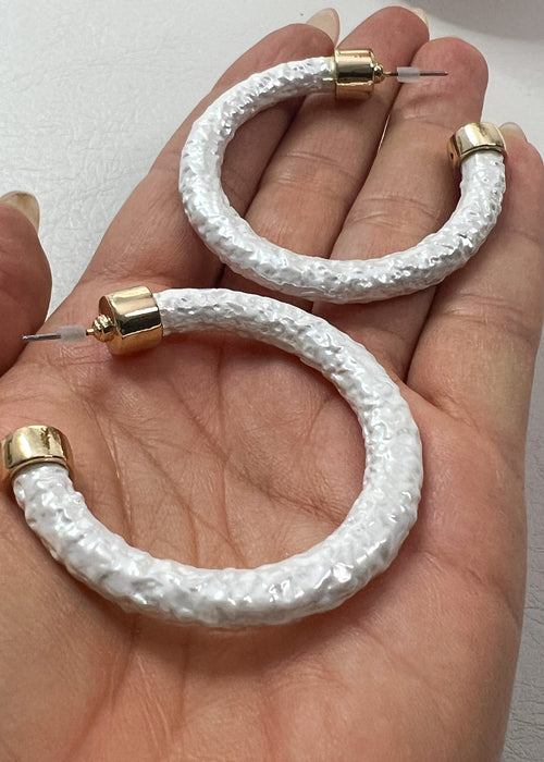 Textured Pearly Hoop Earrings