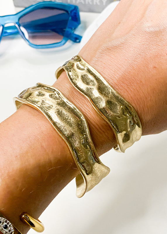 Hammered Molton Gold Cuff