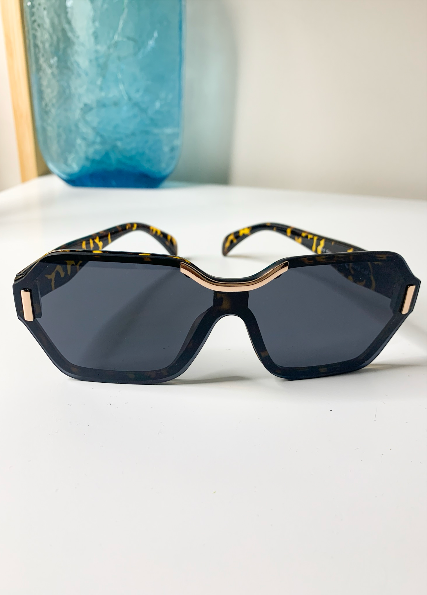 Gold Tipped Sunglasses Black & Tortoiseshell