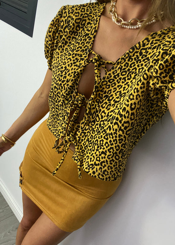 Tie Up Puff Sleeve Top in Textured Leopard