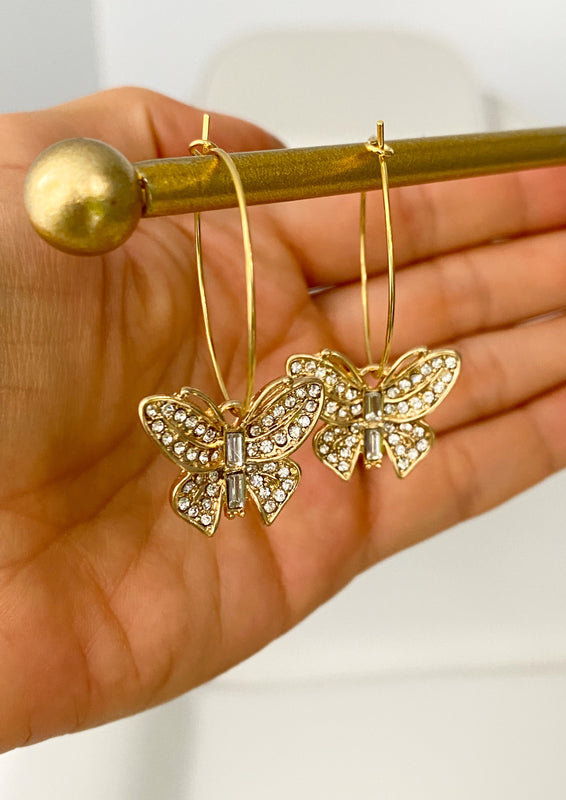 Pendientes de aro con mariposas brillantes