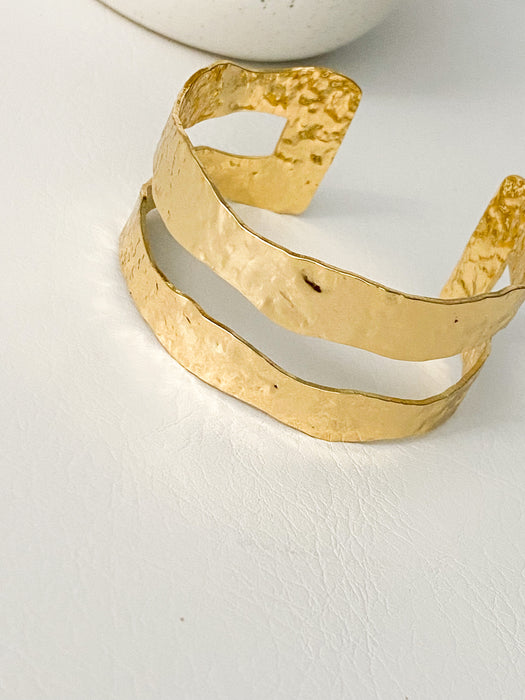 Creta Hammered Gold Cuff